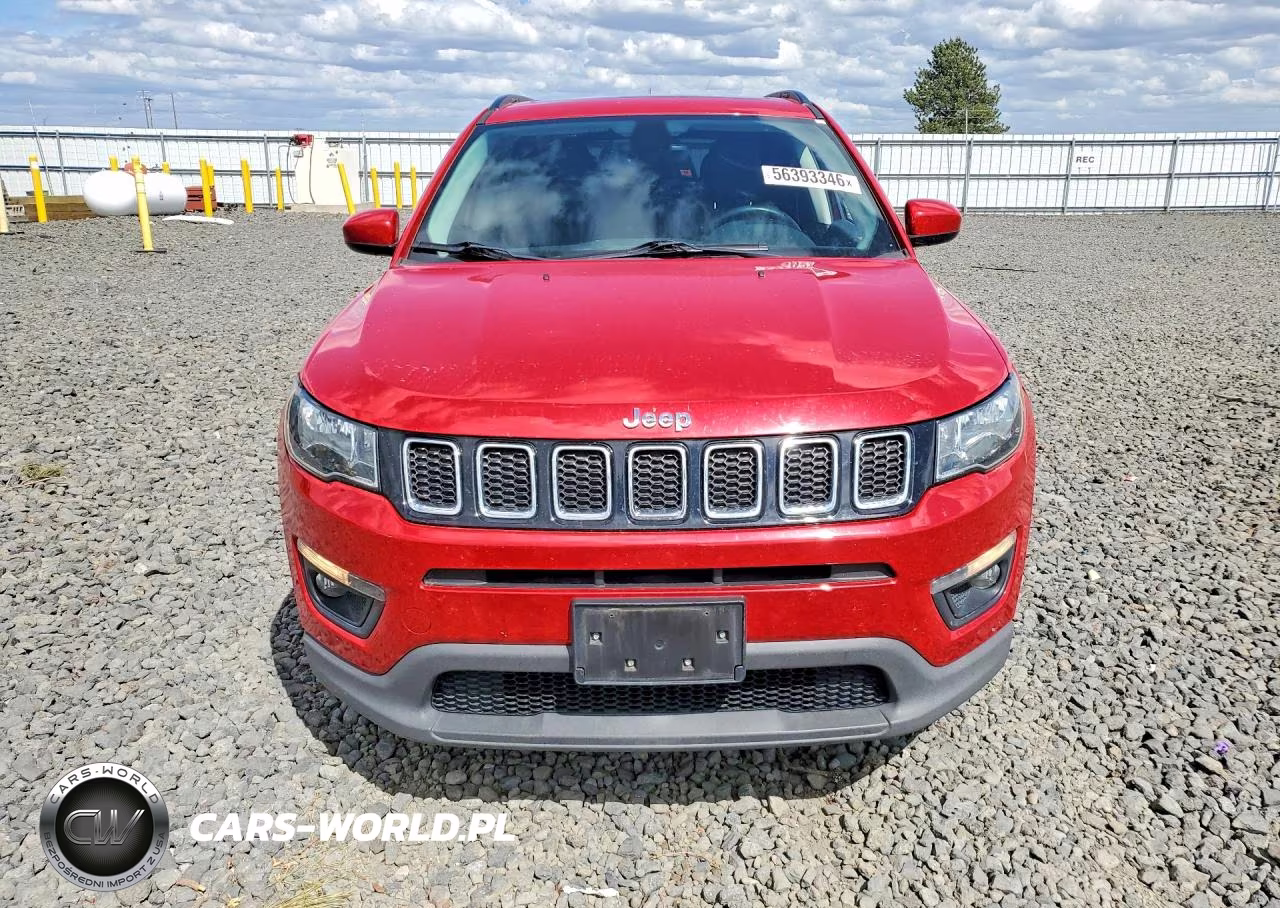 2018 Jeep Compass Latitude VIN:3C4NJDBB2JT239014 - 5