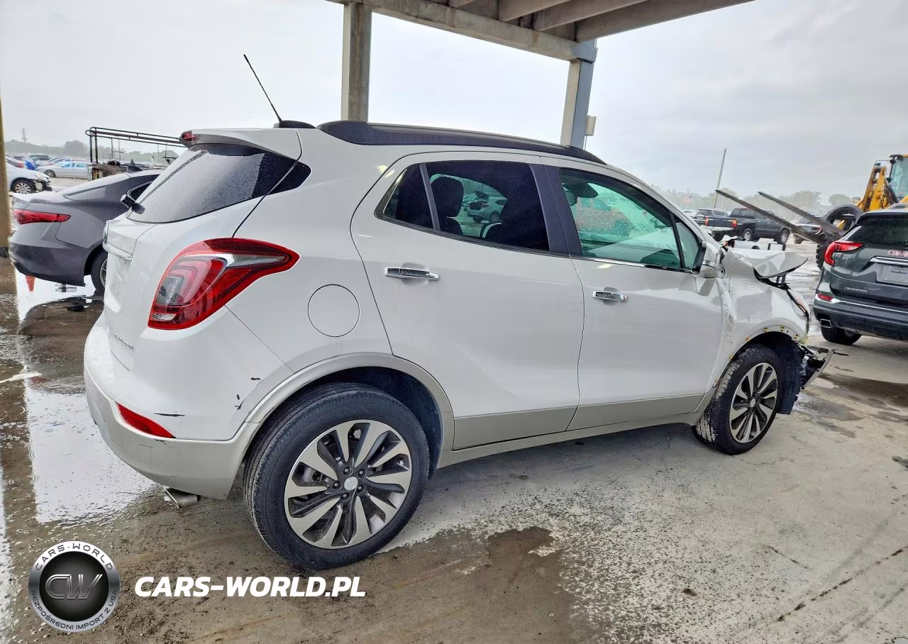 2018 Buick Encore Essence VIN:KL4CJCSB2JB558006 - 3