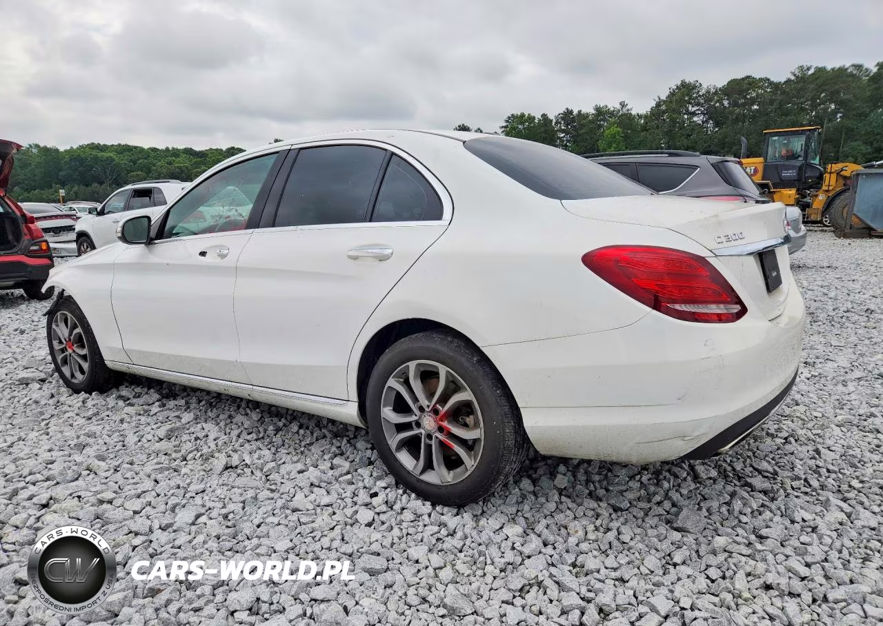2015 Mercedes-Benz C 300 4Matic VIN:55SWF4KB7FU032838 - 2