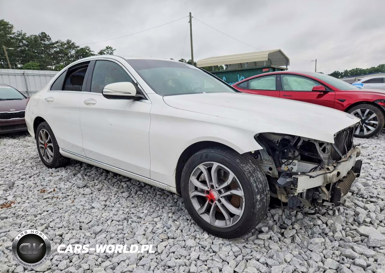 2015 Mercedes-Benz C 300 4Matic VIN:55SWF4KB7FU032838 - 4