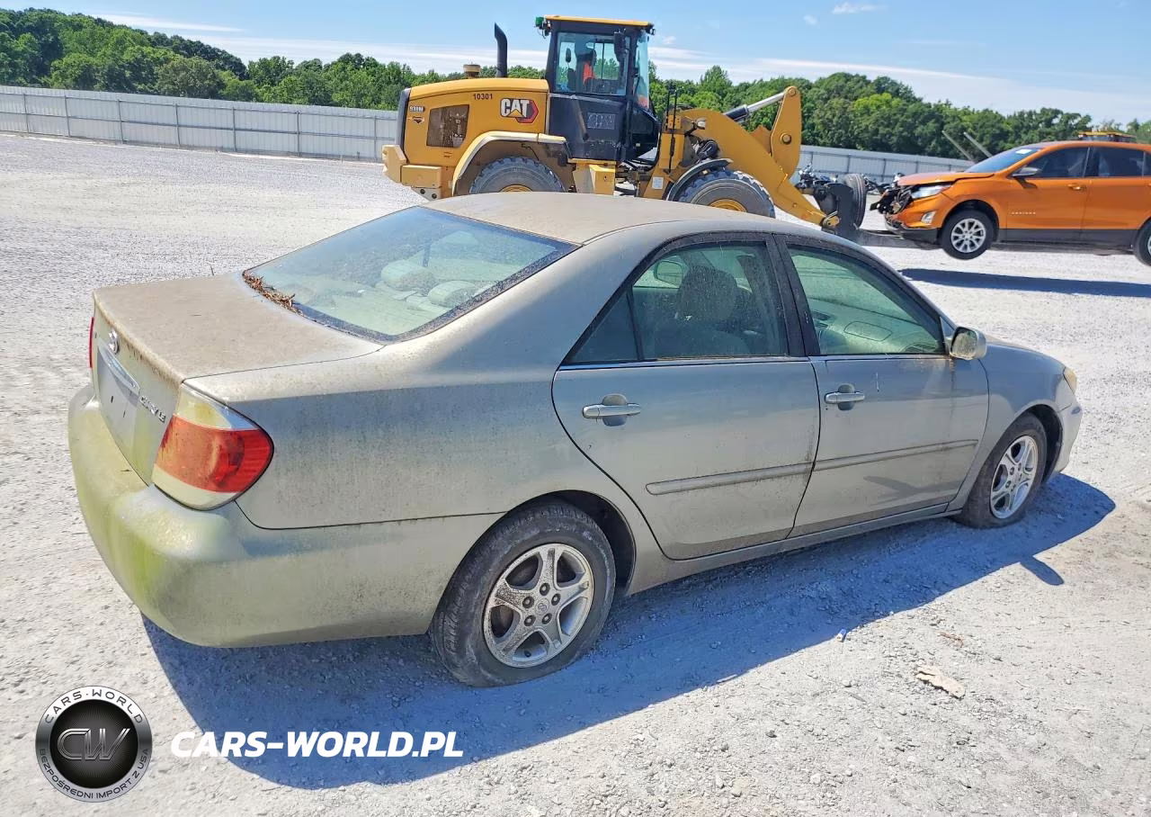 2005 Toyota Camry Le VIN:4T1BE30K05U546144 - 3
