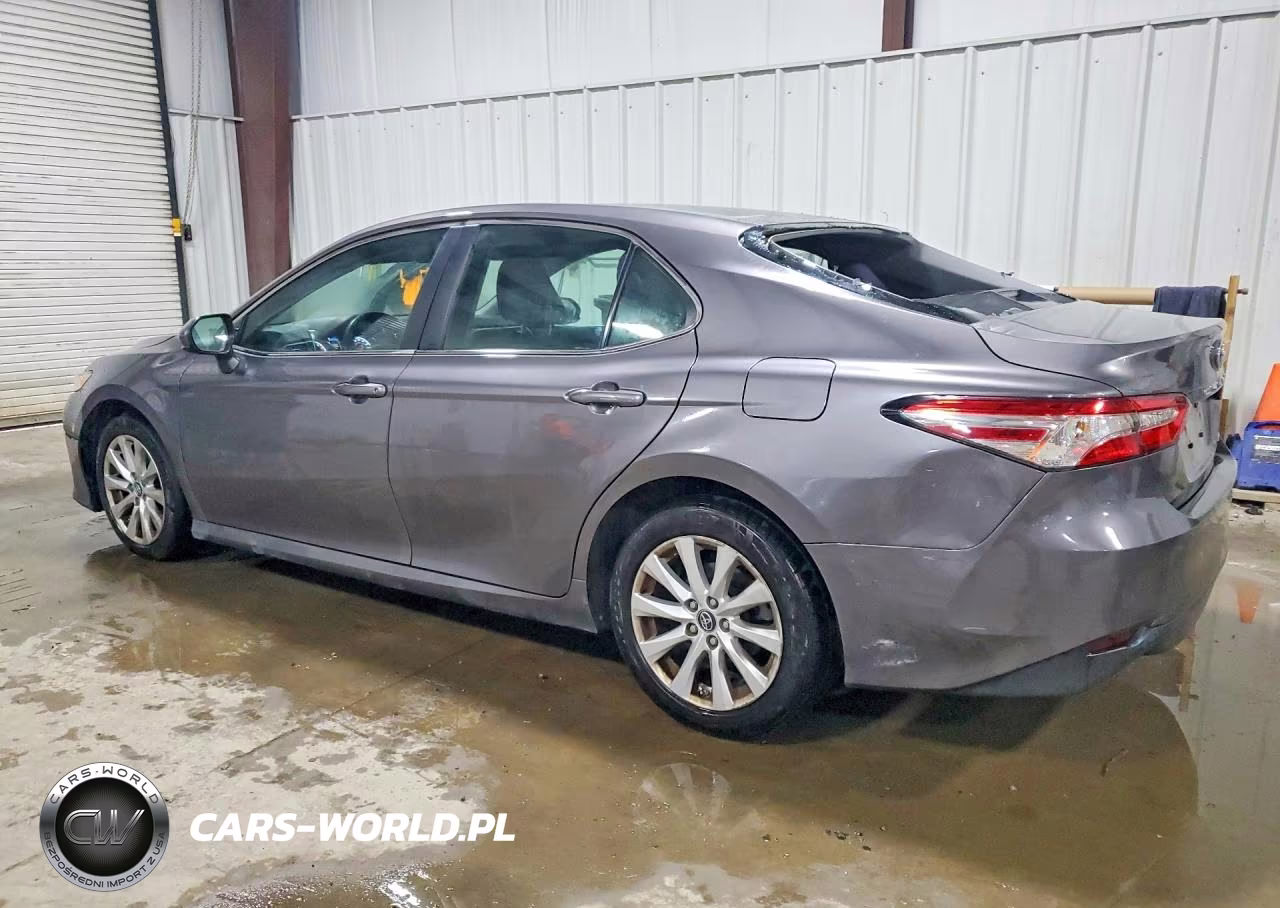 2018 Toyota Camry Le VIN:4T1B11HK6JU528763 - 2