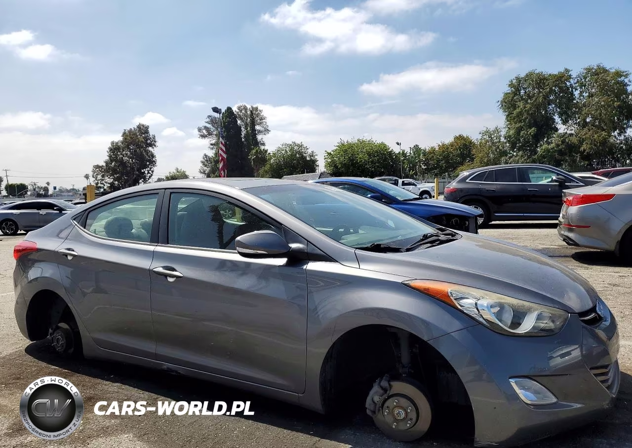2011 Hyundai Elantra Limited VIN:5NPDH4AE0BH076108 - 4