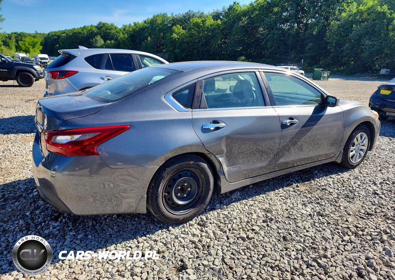 2018 Nissan Altima 2.5 S VIN:1N4AL3AP1JC231195 - 3