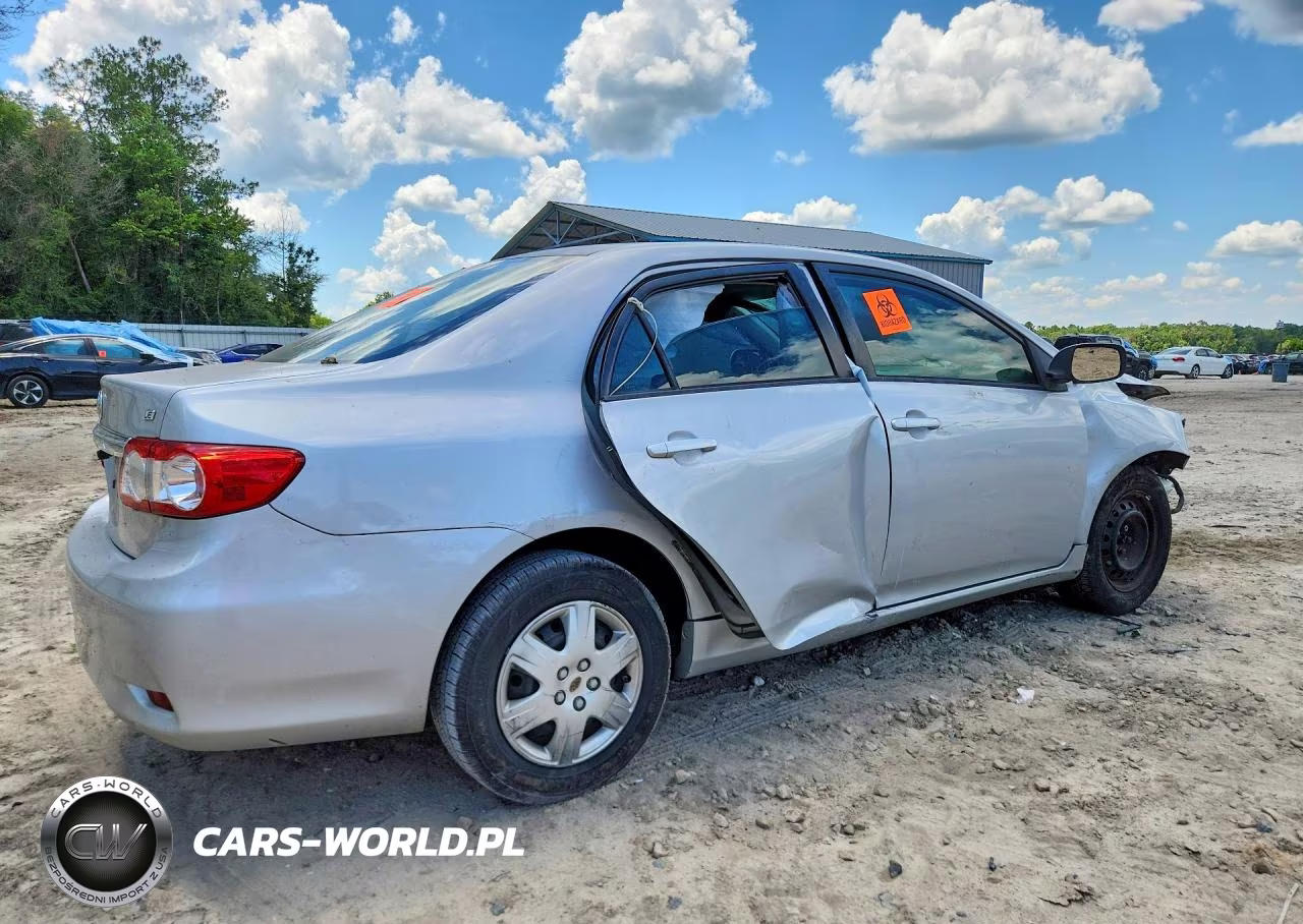 2011 Toyota Corolla Le VIN:2T1BU4EE2BC552309 - 3