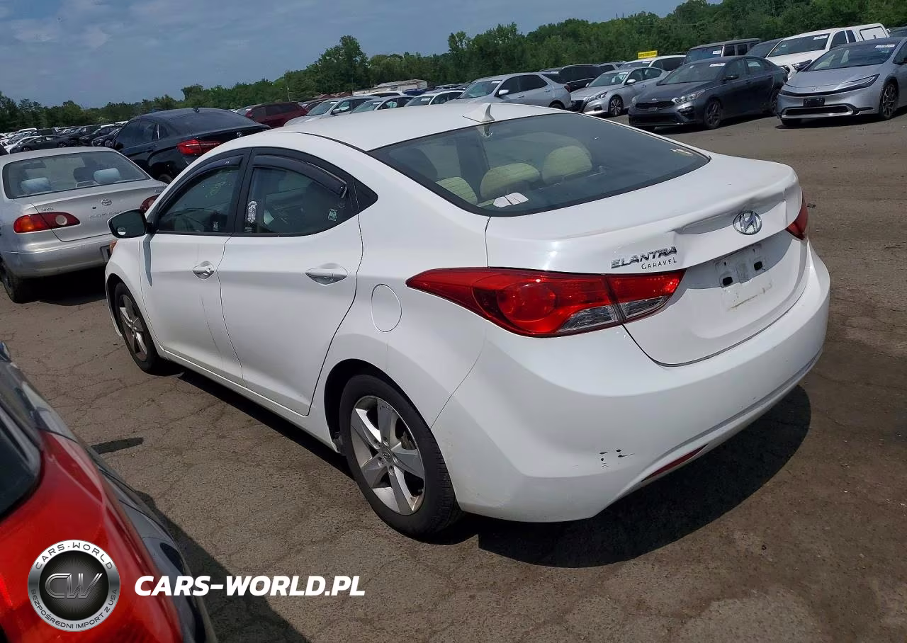 2013 Hyundai Elantra VIN:5NPDH4AE7DH230994 - 2