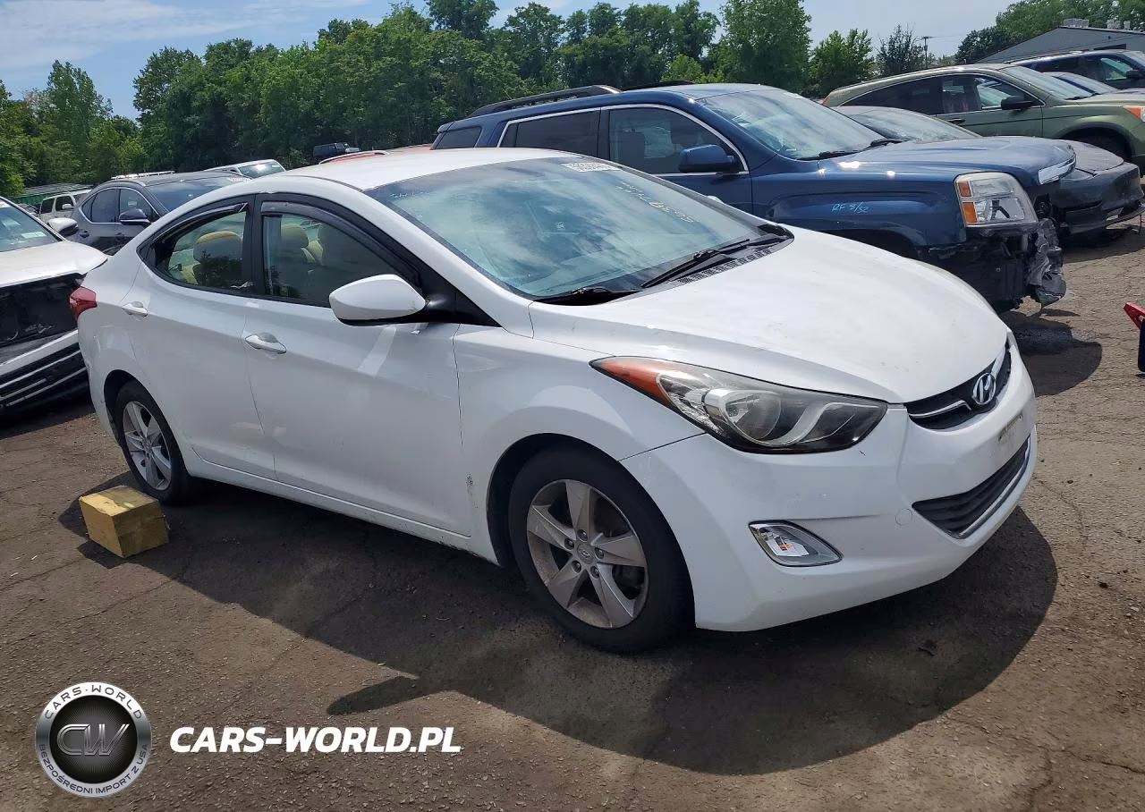 2013 Hyundai Elantra VIN:5NPDH4AE7DH230994 - 4