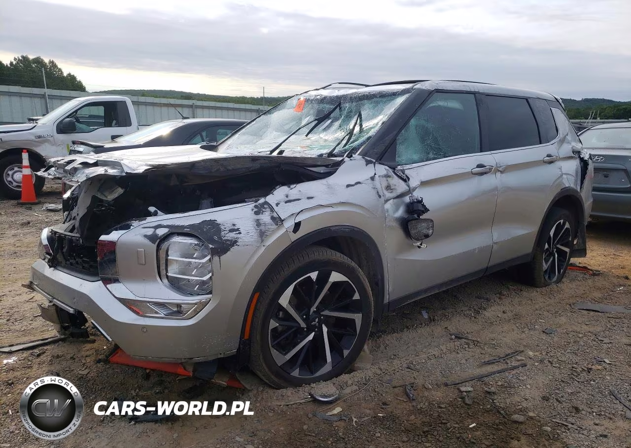 2024 Mitsubishi Outlander Se – zdjęcie 1 z 13