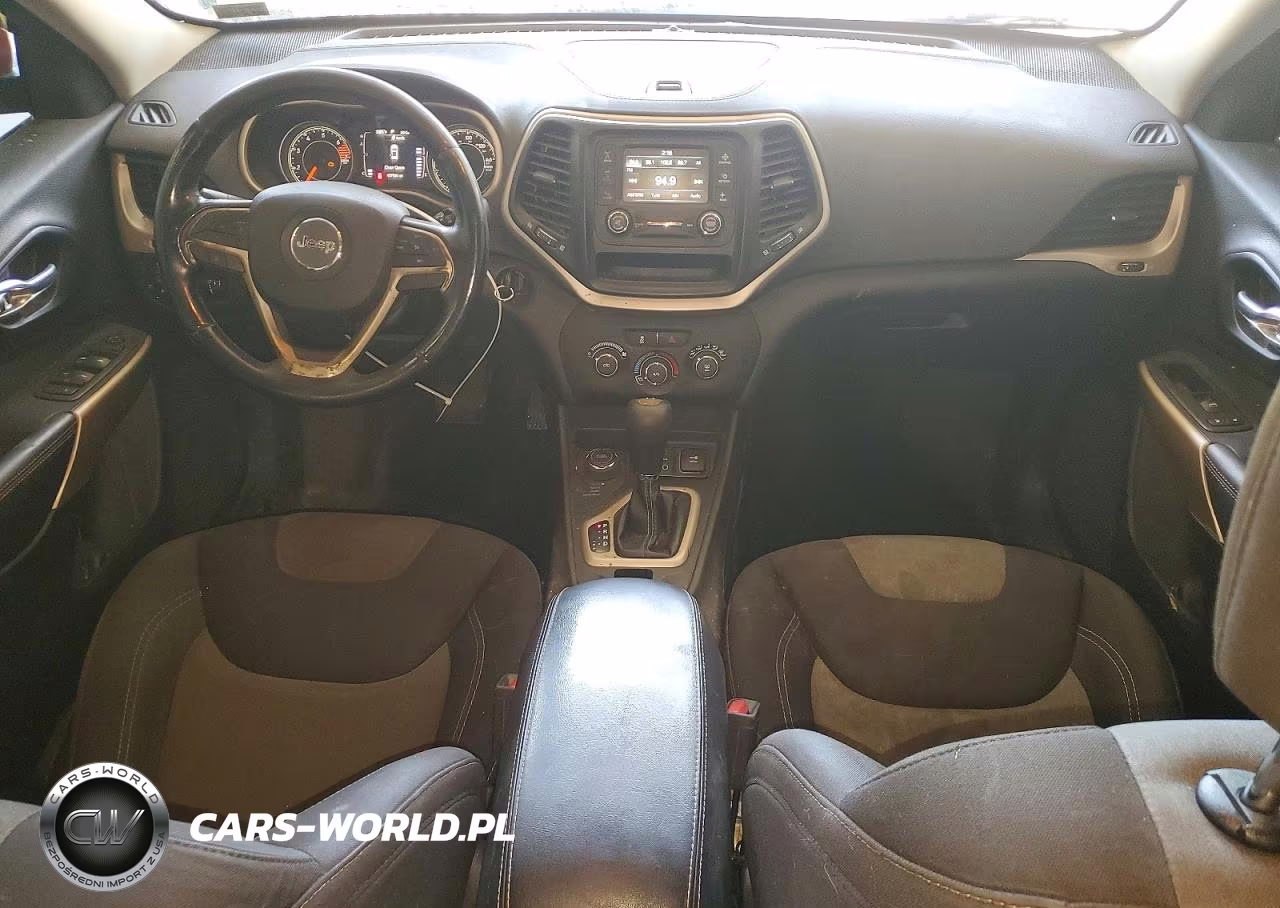 2018 Jeep Cherokee Latitude VIN:1C4PJMCB0JD603444 - 8