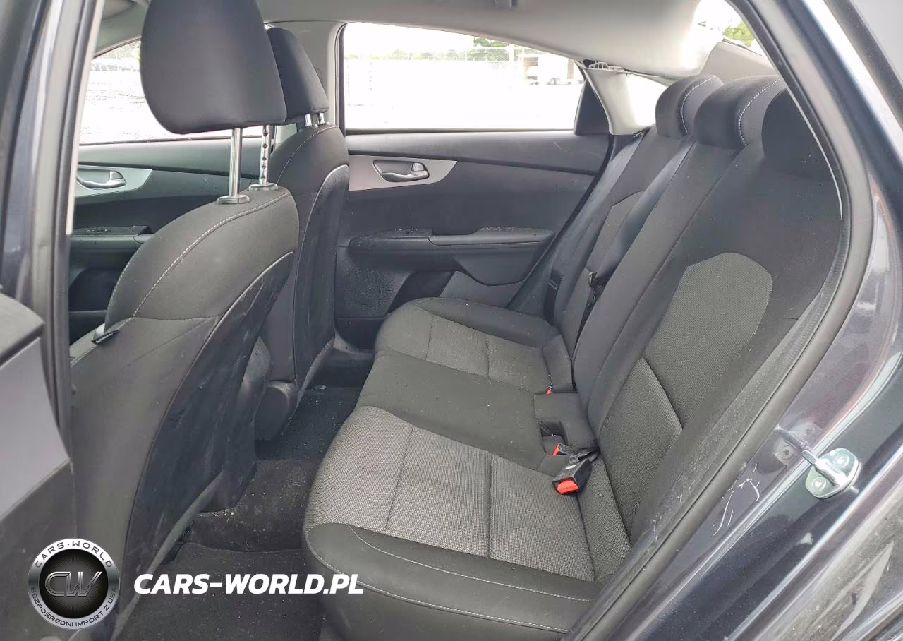 2023 Kia Forte Lxs VIN:3KPF24AD1PE648980 - 10