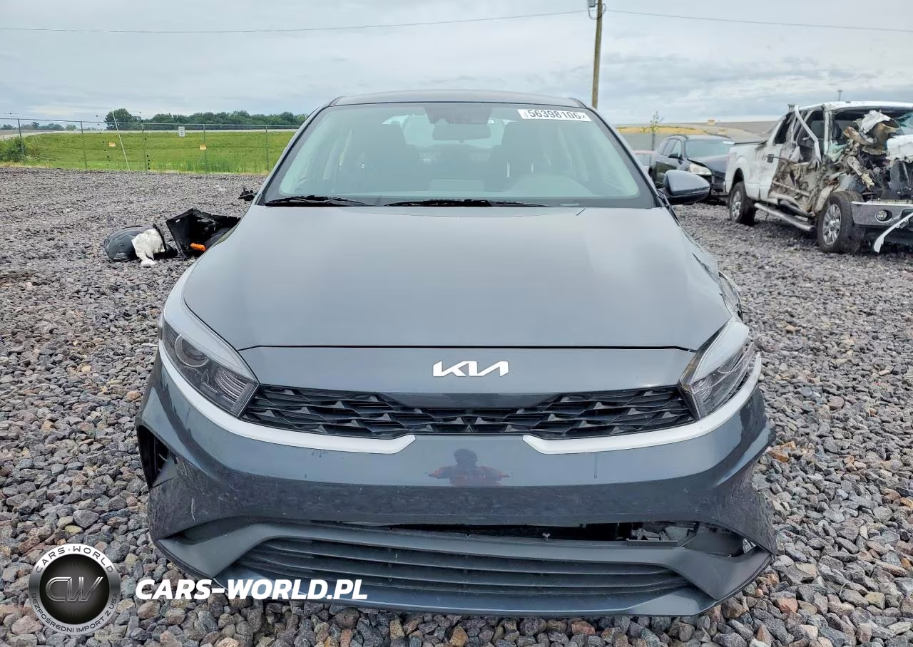 2023 Kia Forte Lxs VIN:3KPF24AD1PE648980 - 5