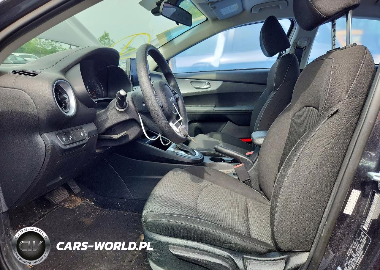 2023 Kia Forte Lxs VIN:3KPF24AD1PE648980 - 7