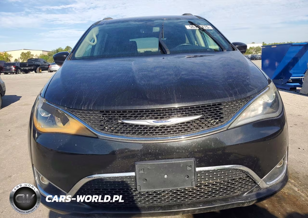 2019 Chrysler Pacifica Touring L VIN:2C4RC1BG7KR731614 - 5