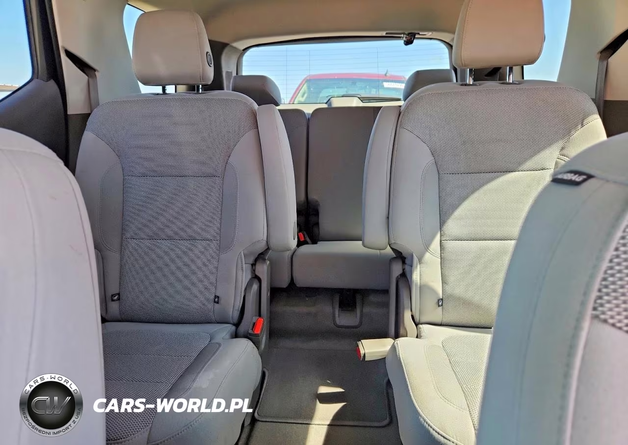 2018 Chevrolet Traverse Lt VIN:1GNEVGKW7JJ223611 - 10