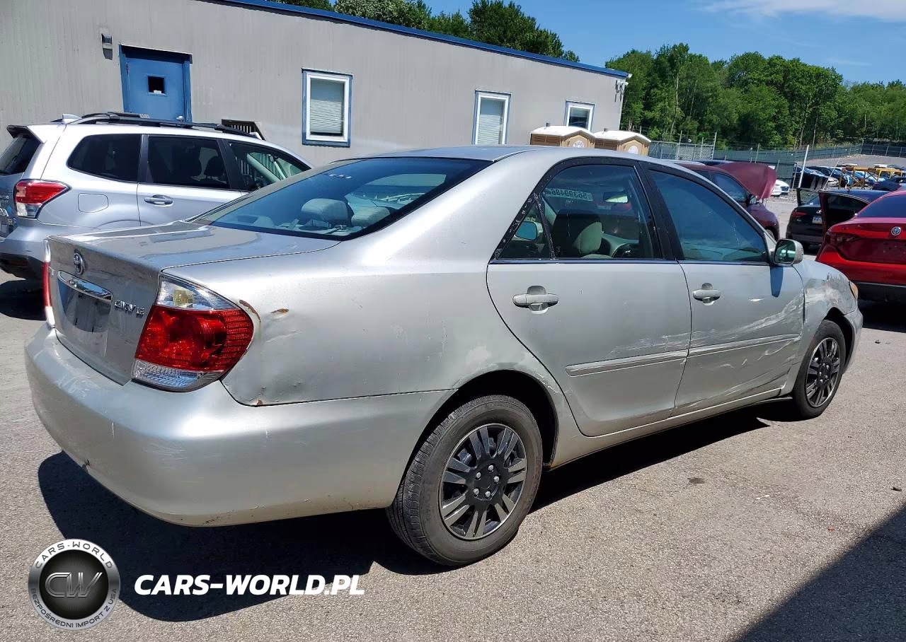 2005 Toyota Camry Le VIN:4T1BE30K45U049534 - 3