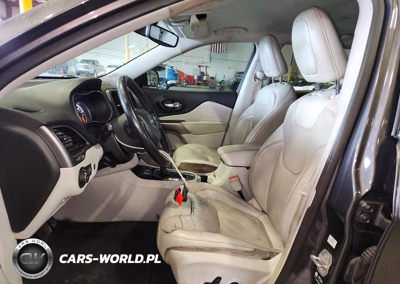 2022 Jeep Cherokee Latitude Lux VIN:1C4PJLMXXND506696 - 7