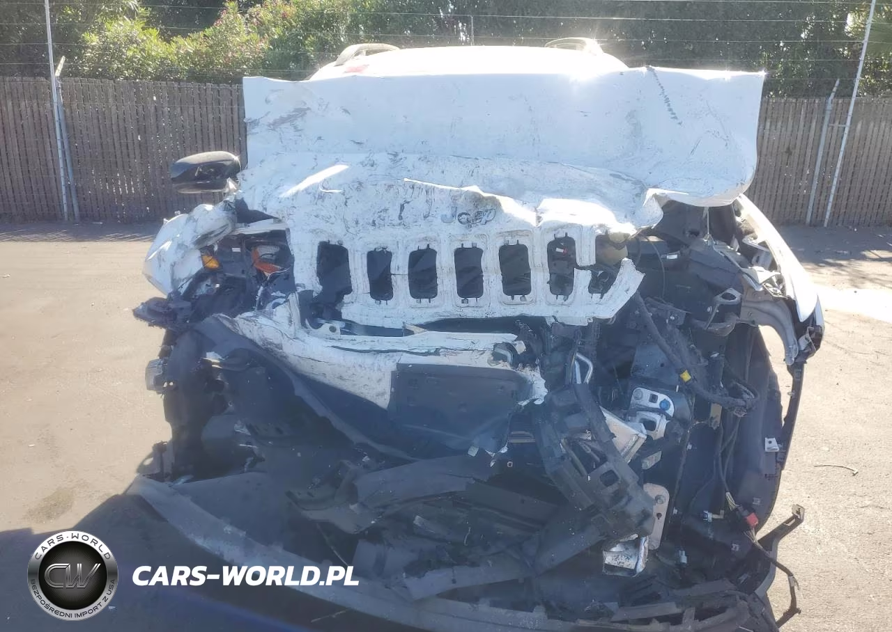 2022 Jeep Cherokee Latitude Lux VIN:1C4PJLMX4ND500599 - 5