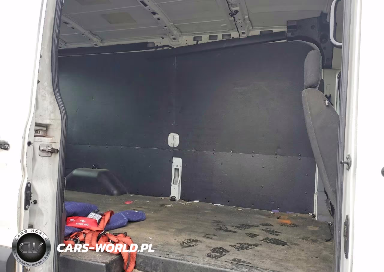 2019 Ford Transit T-250 VIN:1FTYR2CM1KKA88910 - 11