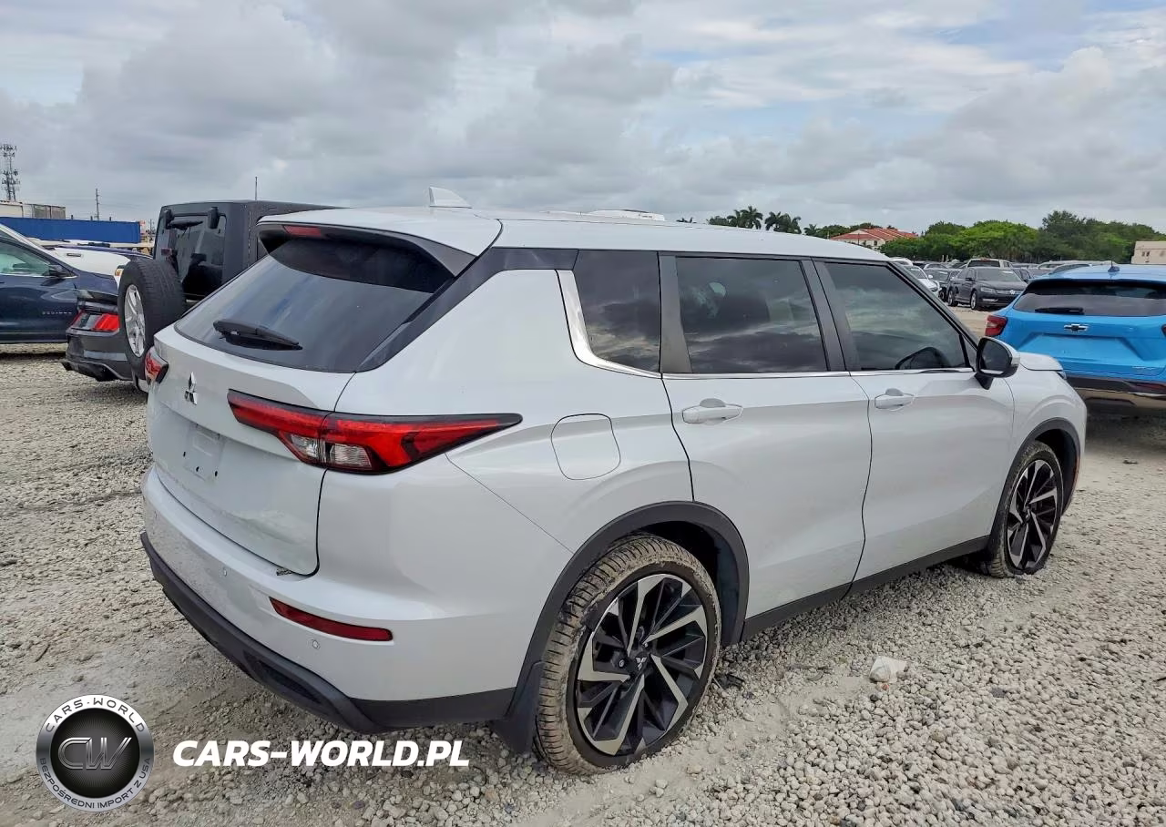 2022 Mitsubishi Outlander Es VIN:JA4J3TA82NZ032298 - 3