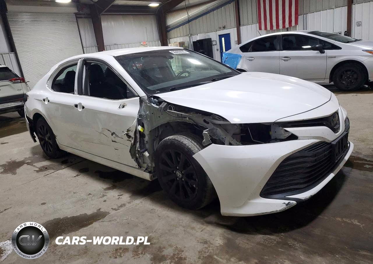 2020 Toyota Camry Le VIN:4T1C11BK6LU011172 - 4