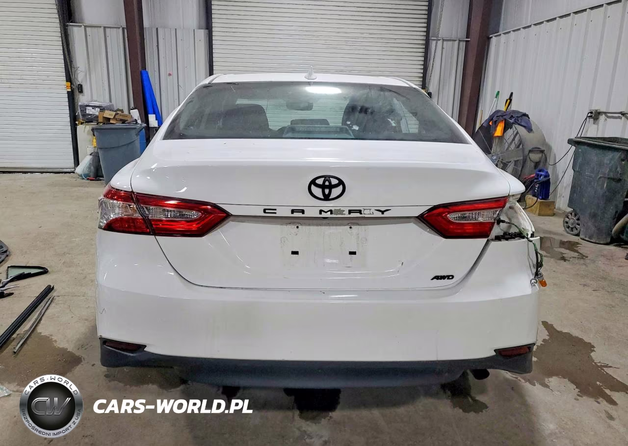 2020 Toyota Camry Le VIN:4T1C11BK6LU011172 - 6