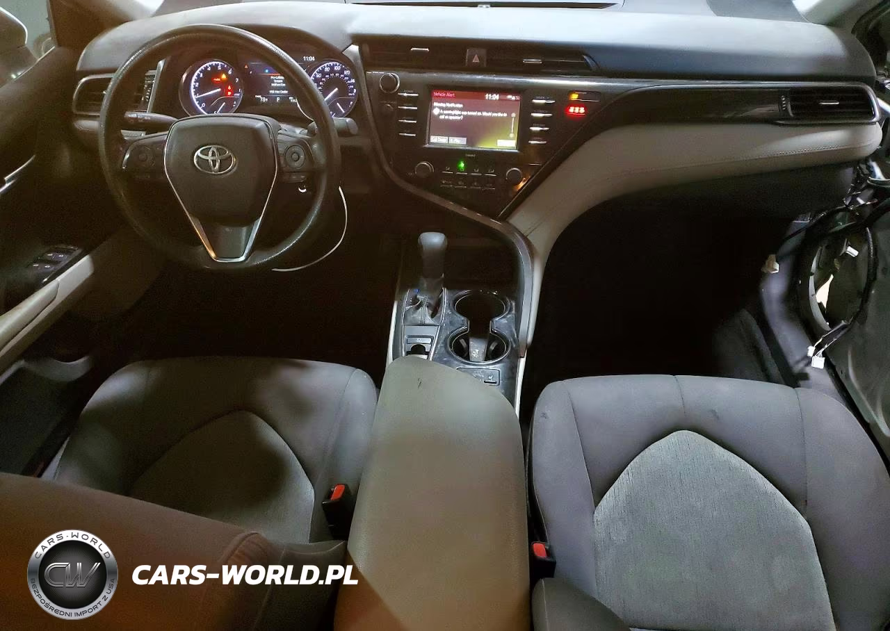 2020 Toyota Camry Le VIN:4T1C11BK6LU011172 - 8