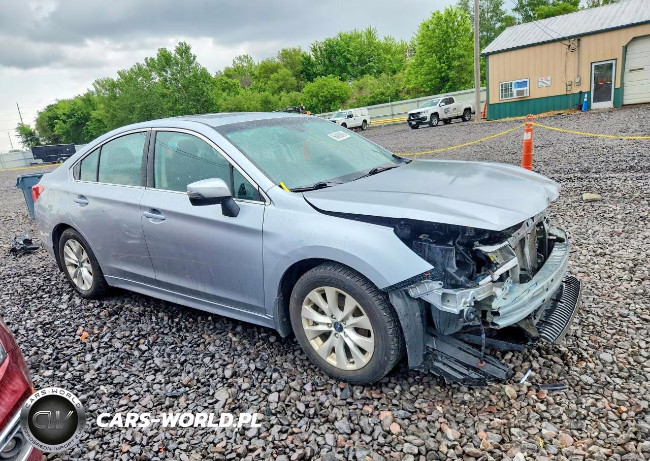 2016 Subaru Legacy 2.5I Premium VIN:4S3BNBH6XG3029884 - 4