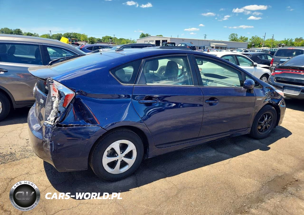 2012 Toyota Prius Three VIN:JTDKN3DU9C1523637 - 3