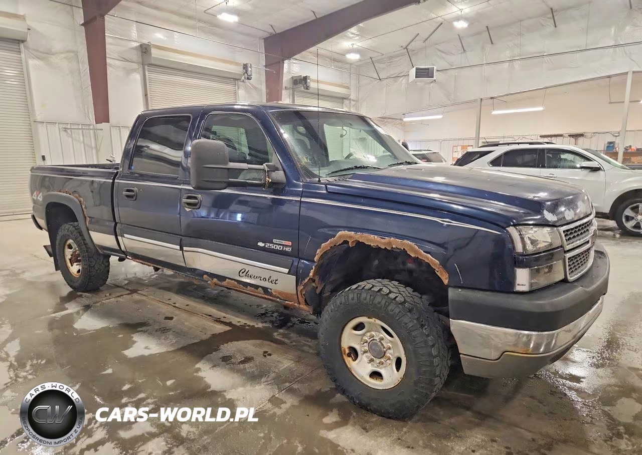 2005 Chevrolet Silverado K2500 Heavy Duty VIN:1GCHK23205F820945 - 4