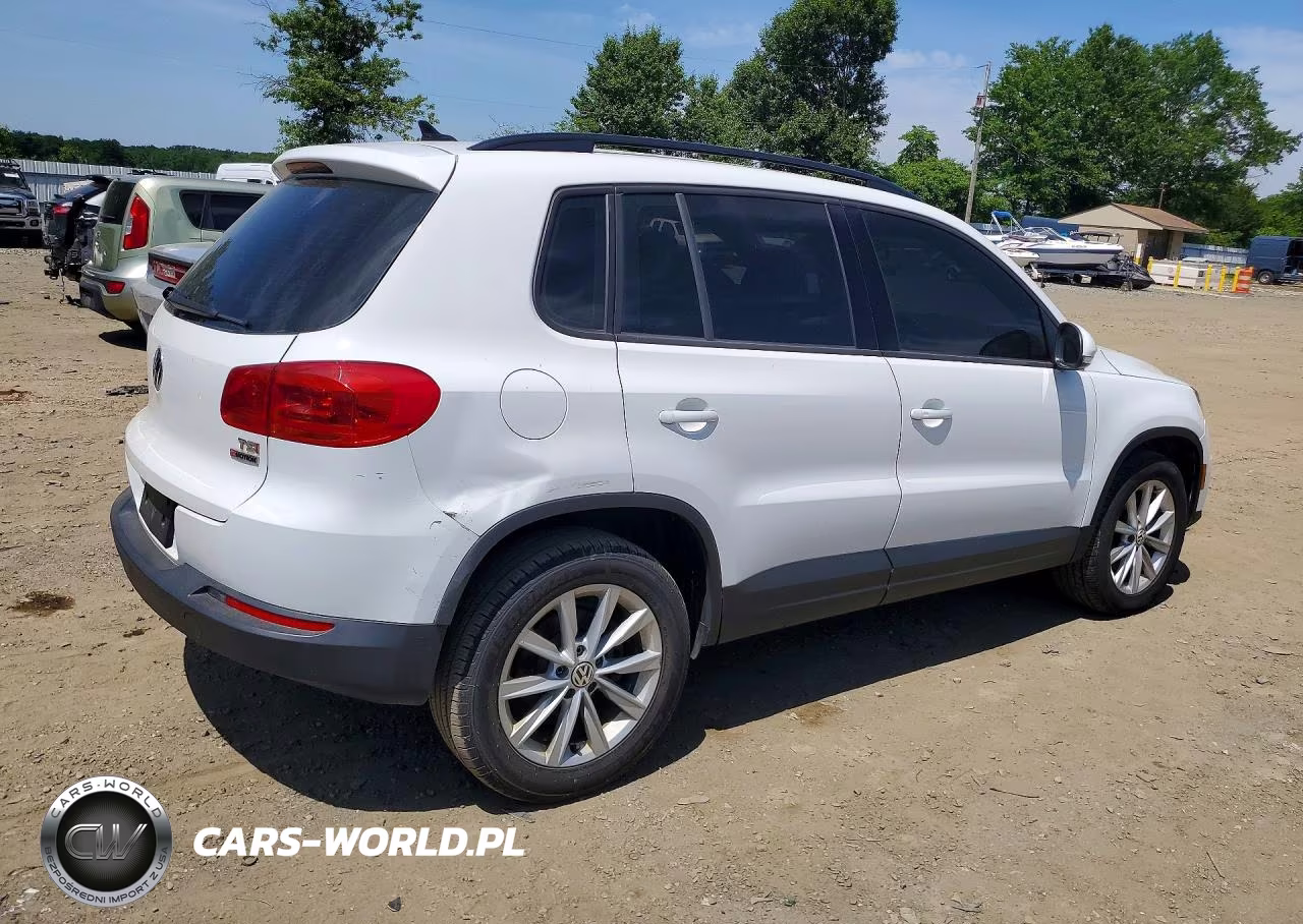 2018 Volkswagen Tiguan Limited VIN:WVGBV7AX2JK001148 - 3