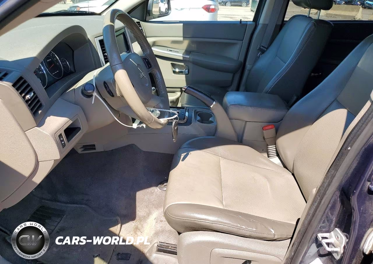 2010 Jeep Grand Cherokee Laredo VIN:1J4PR4GKXAC150081 - 7