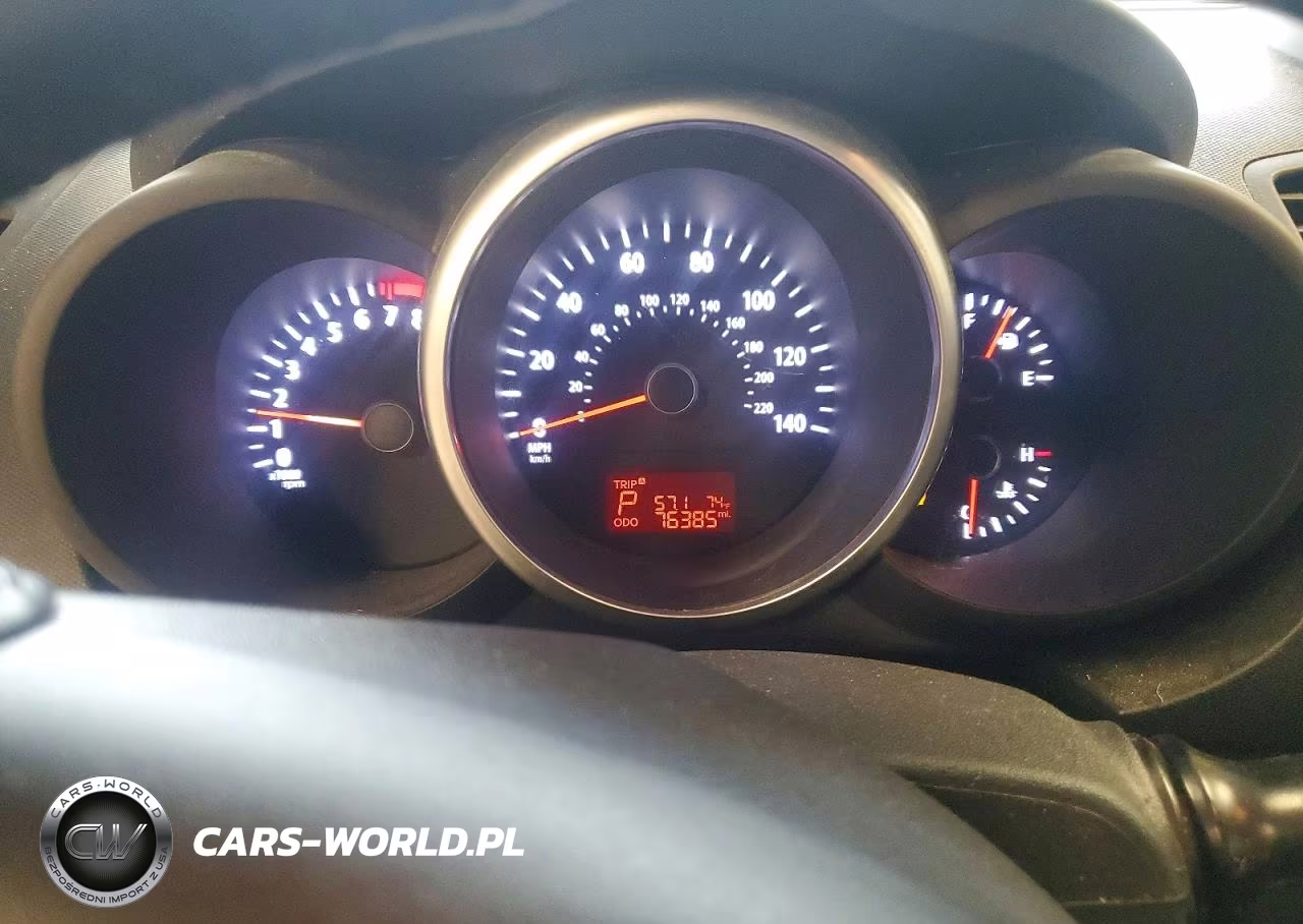 2013 Kia Soul + VIN:KNDJT2A68D7757770 - 9