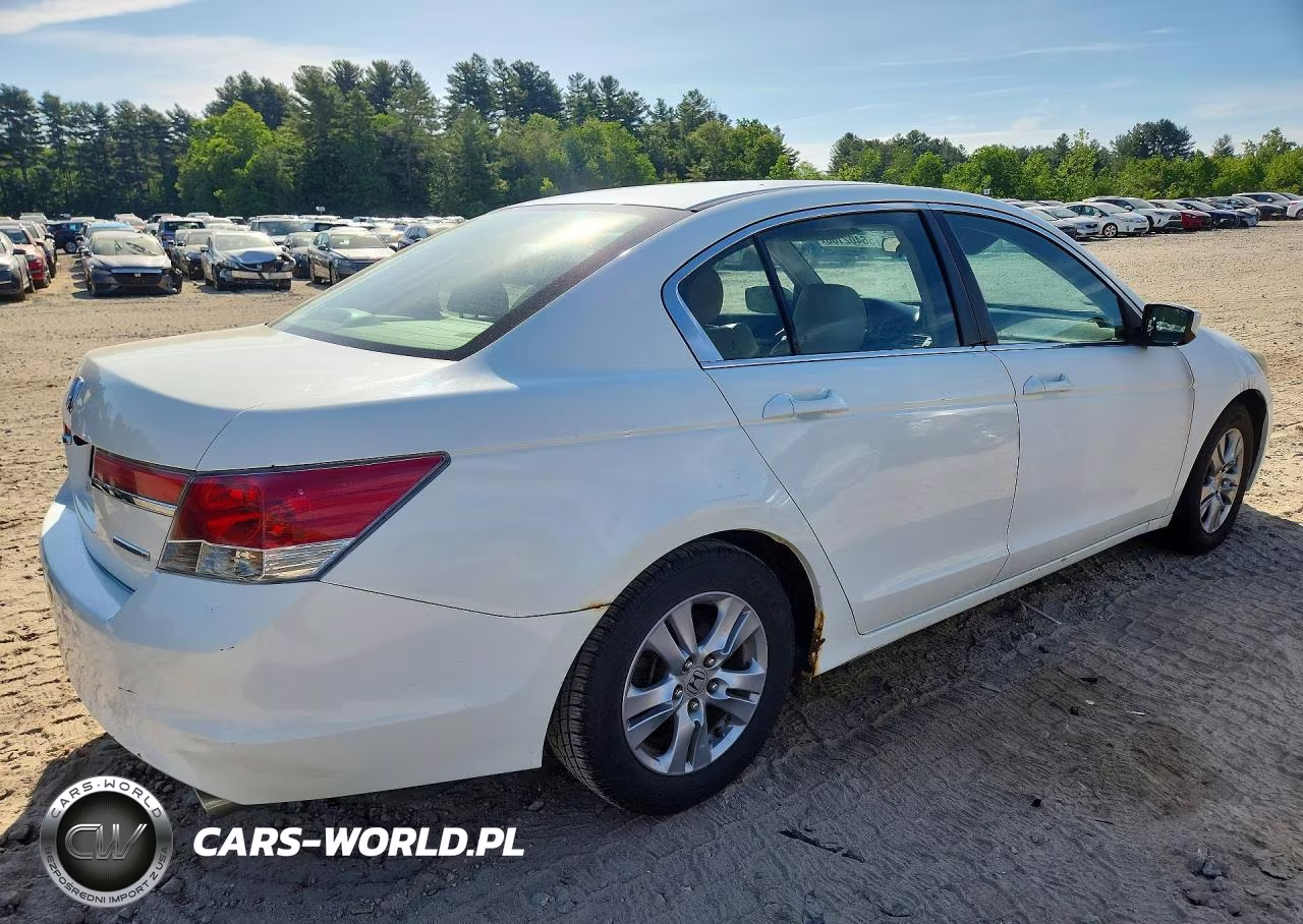 2011 Honda Accord Se VIN:1HGCP2F63BA082126 - 3