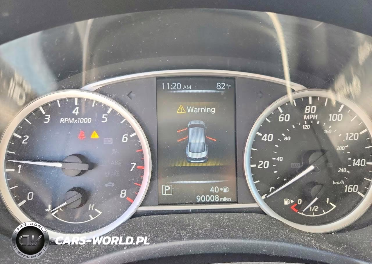 2017 Nissan Sentra Sr Turbo VIN:3N1CB7AP6HY381191 - 9