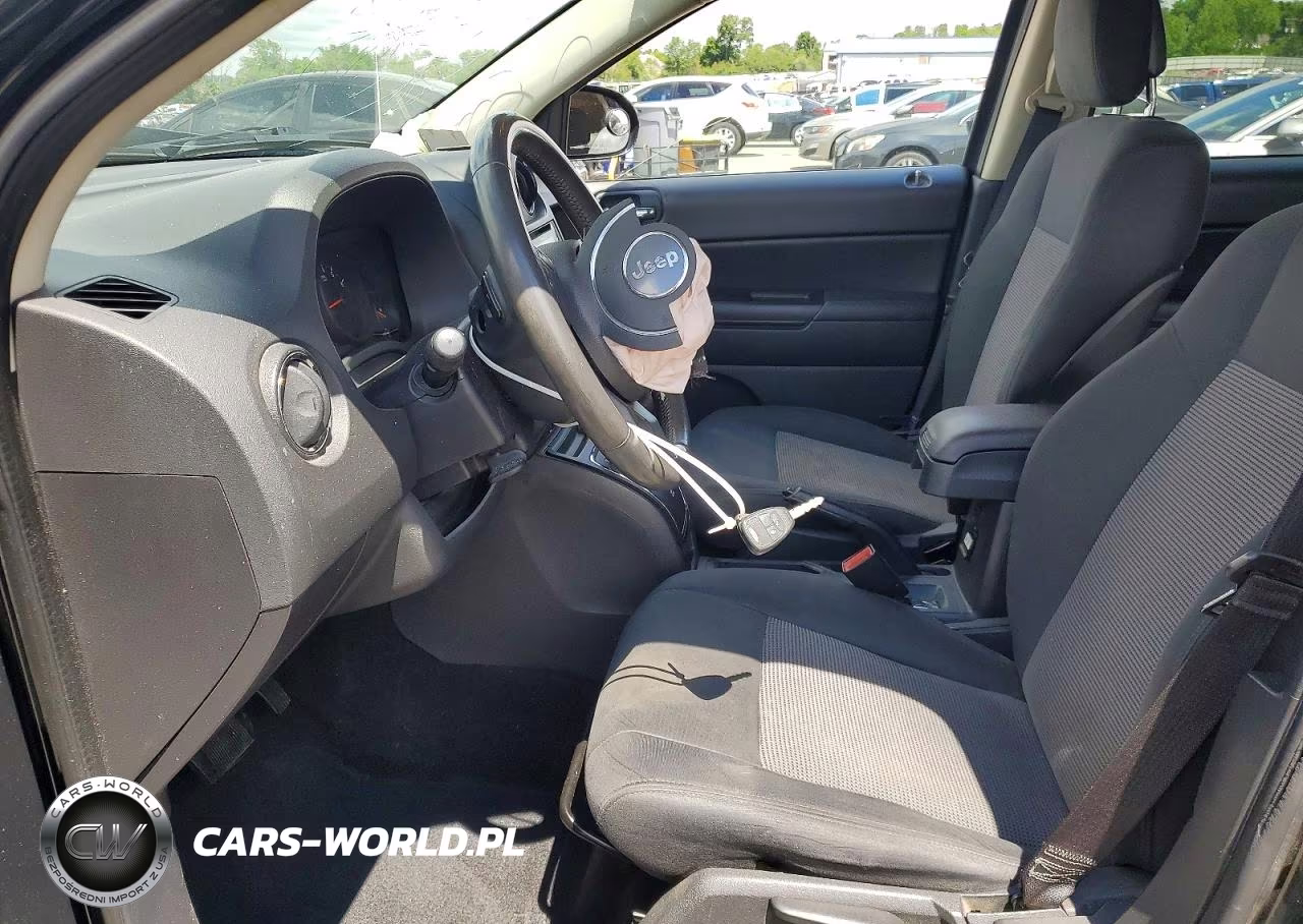 2013 Jeep Compass Latitude VIN:1C4NJDEB3DD236628 - 7