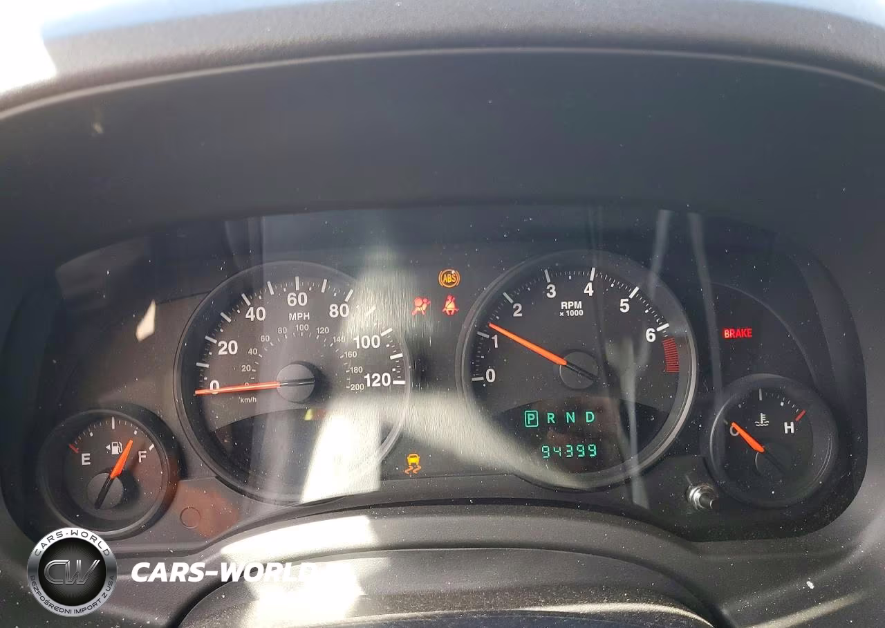 2013 Jeep Compass Latitude VIN:1C4NJDEB3DD236628 - 9