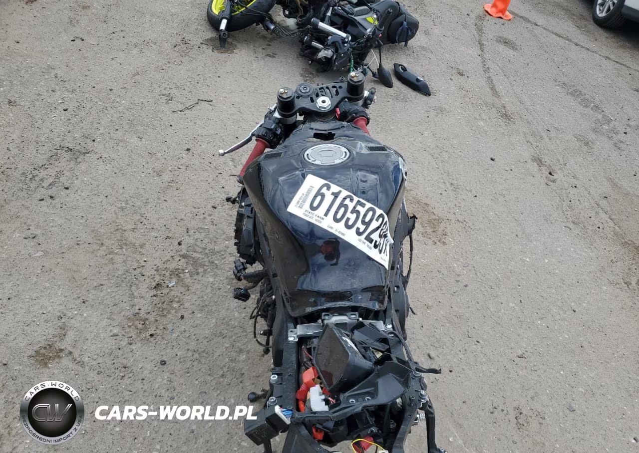 2021 Yamaha Yzfr1 VIN:JYARN66E6MA001244 - 6