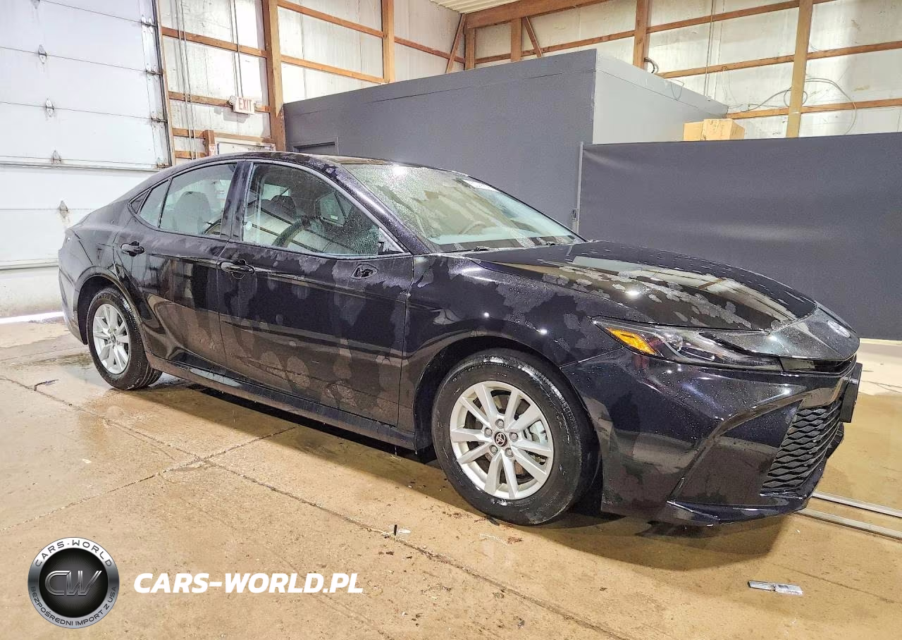2026 Toyota Camry Le VIN:4T1DAACK1TU279890 - 4