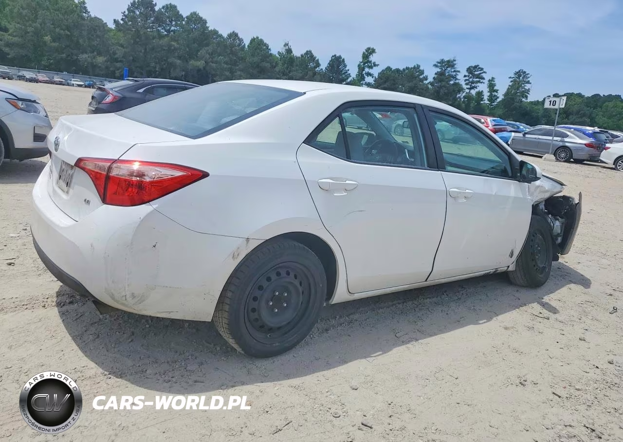 2017 Toyota Corolla Le VIN:2T1BURHE5HC787191 - 3