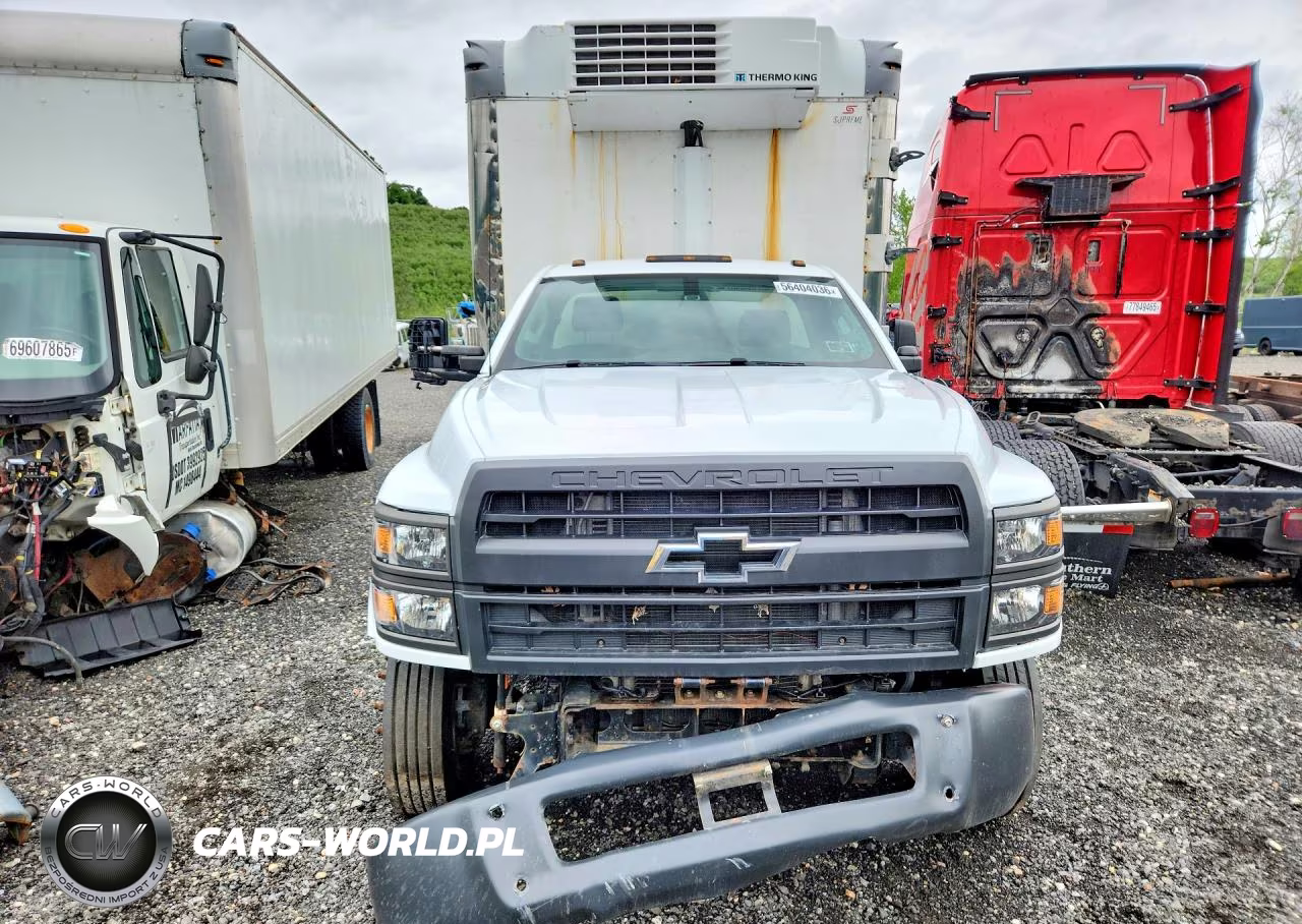 2020 Chevrolet Silverado Refrigerated Box Truck VIN:1HTKHPVKXLH263545 - 5