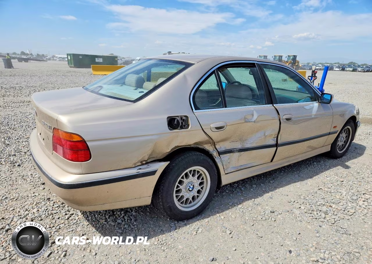 1998 BMW 528 I Automatic VIN:WBADD632XWGT90964 - 3