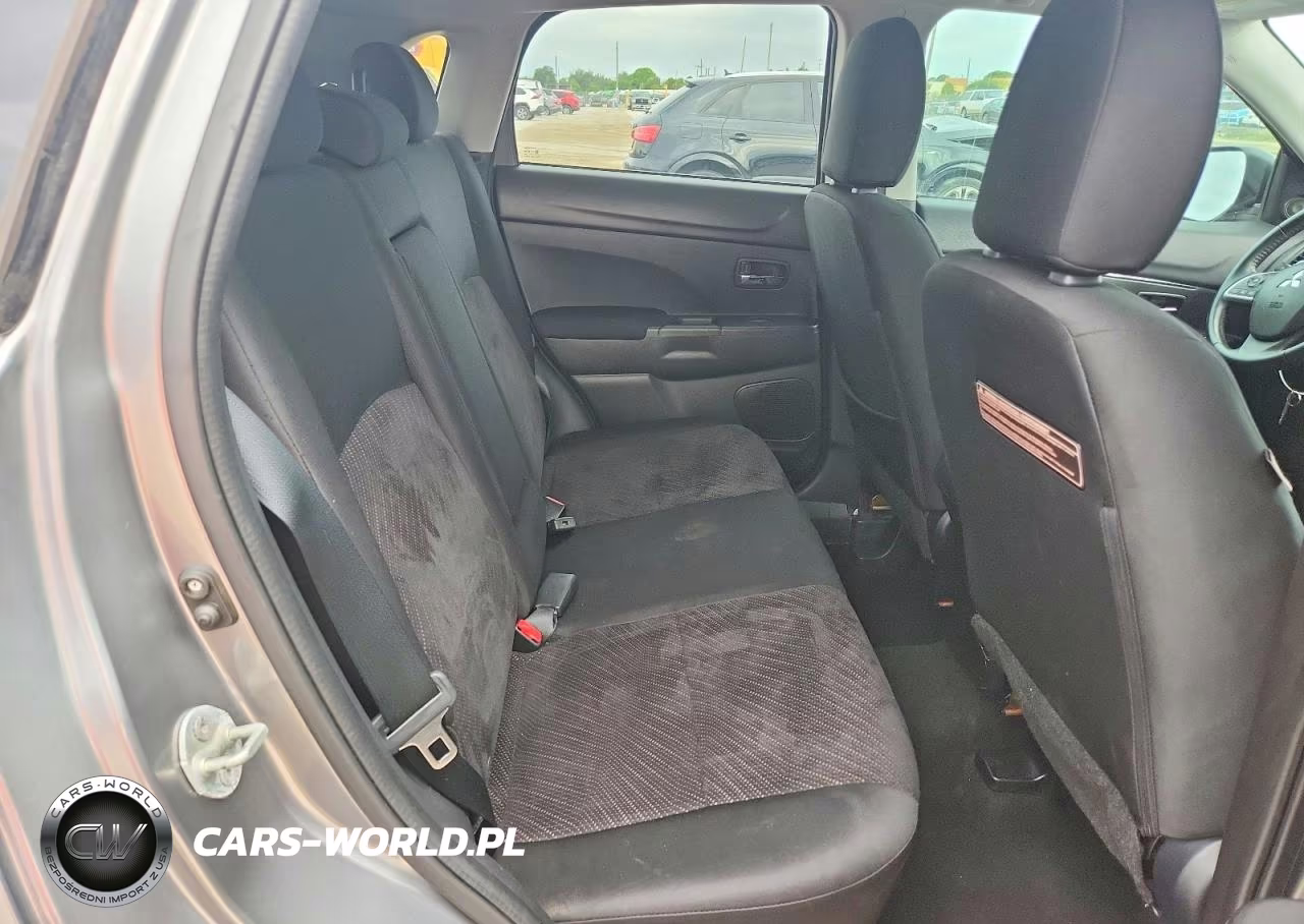 MITSUBISHI OUTLANDER VIN:4A4AR4AU5FE013320 - 10