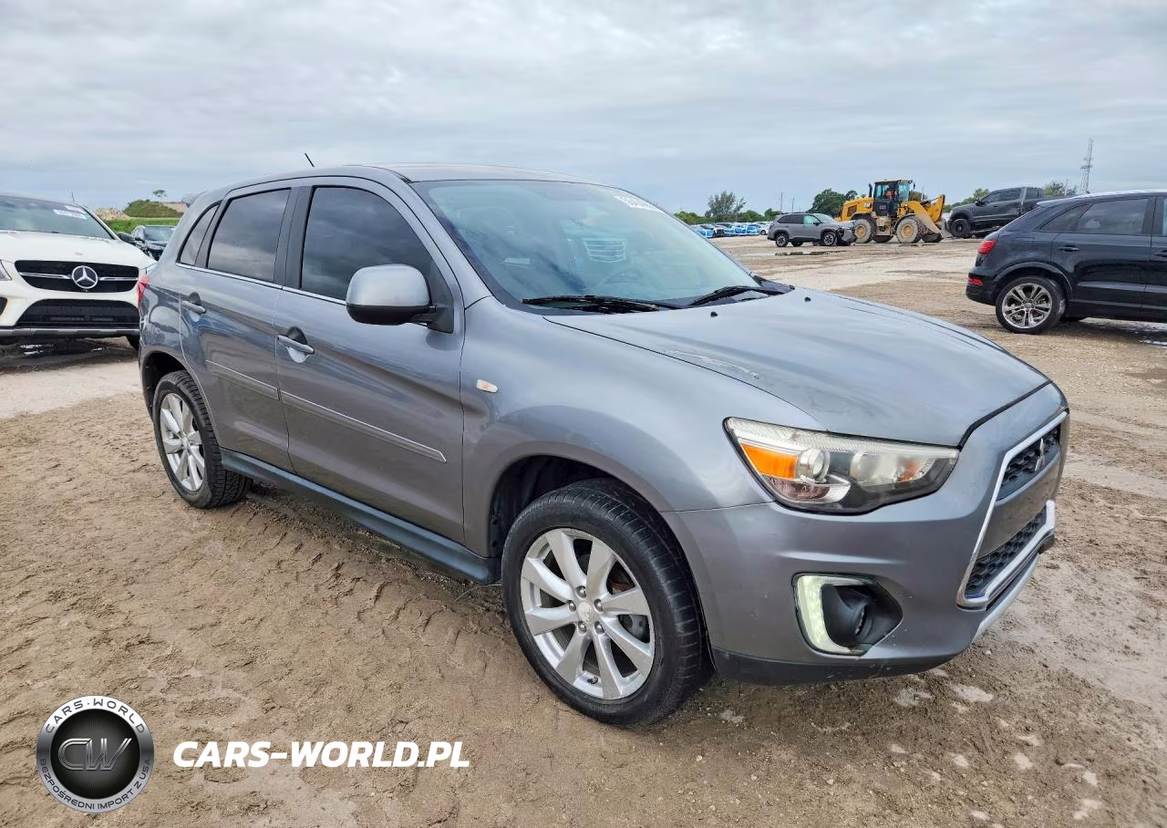 MITSUBISHI OUTLANDER VIN:4A4AR4AU5FE013320 - 4