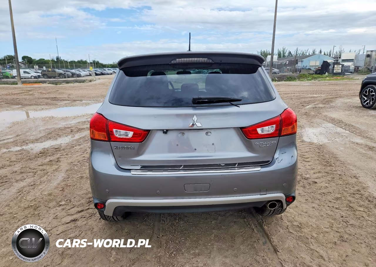 MITSUBISHI OUTLANDER VIN:4A4AR4AU5FE013320 - 6