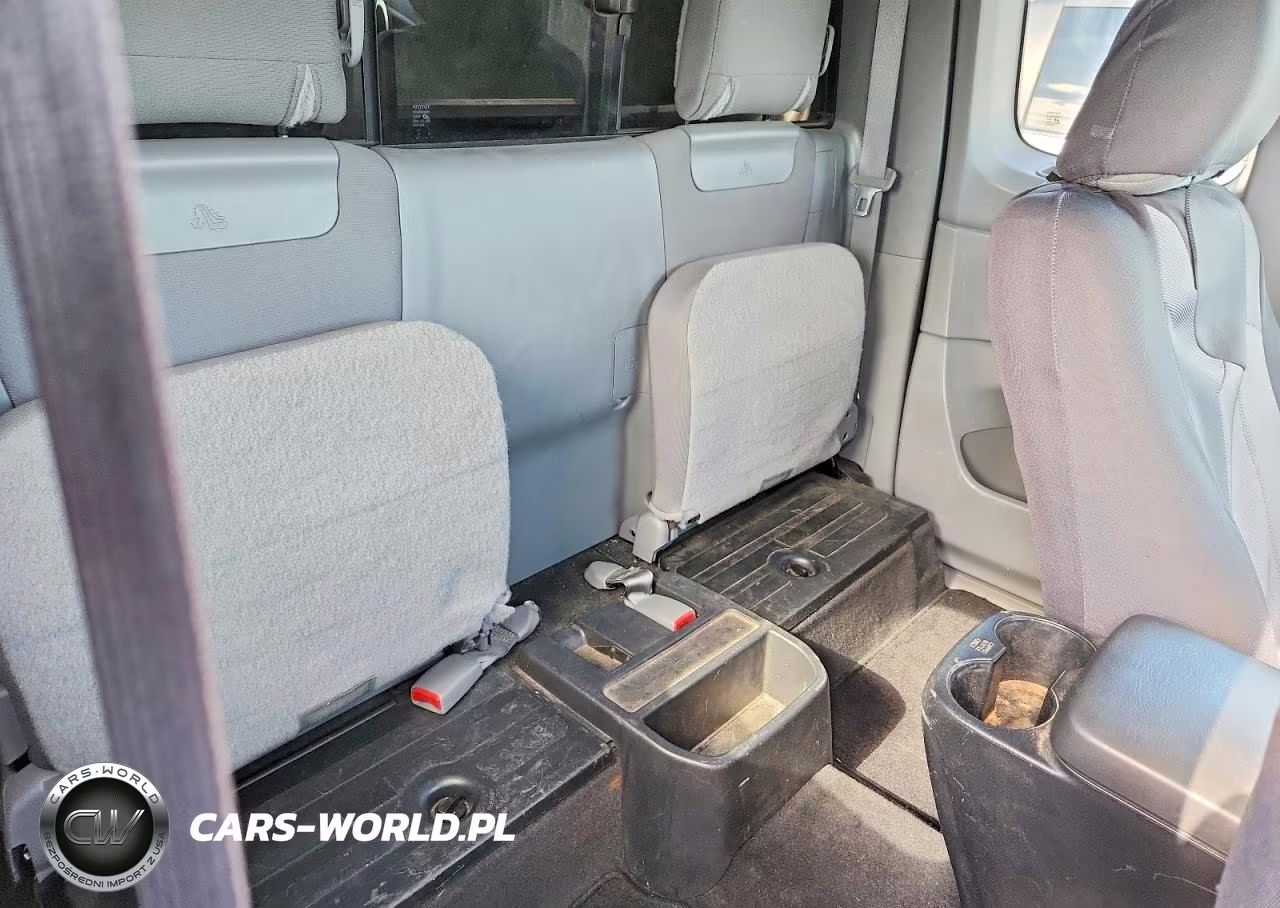 2015 Toyota Tacoma Access Cab VIN:5TFUX4EN1FX031590 - 10
