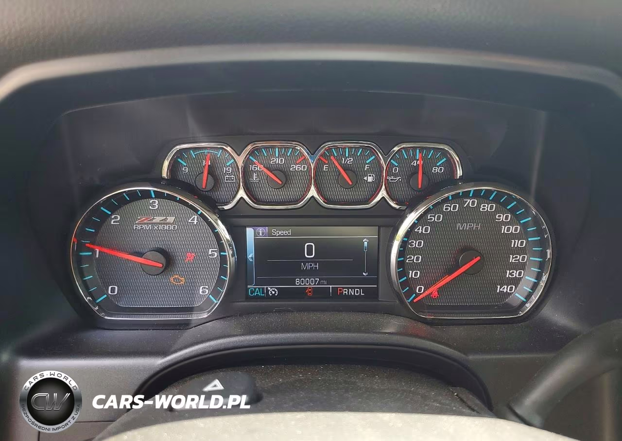 2018 Chevrolet Silverado K1500 Lt VIN:3GCUKREC2JG563468 - 9