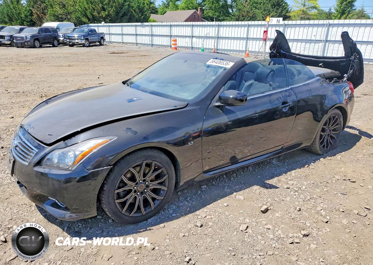 2015 Infiniti Q60 Convertible Base