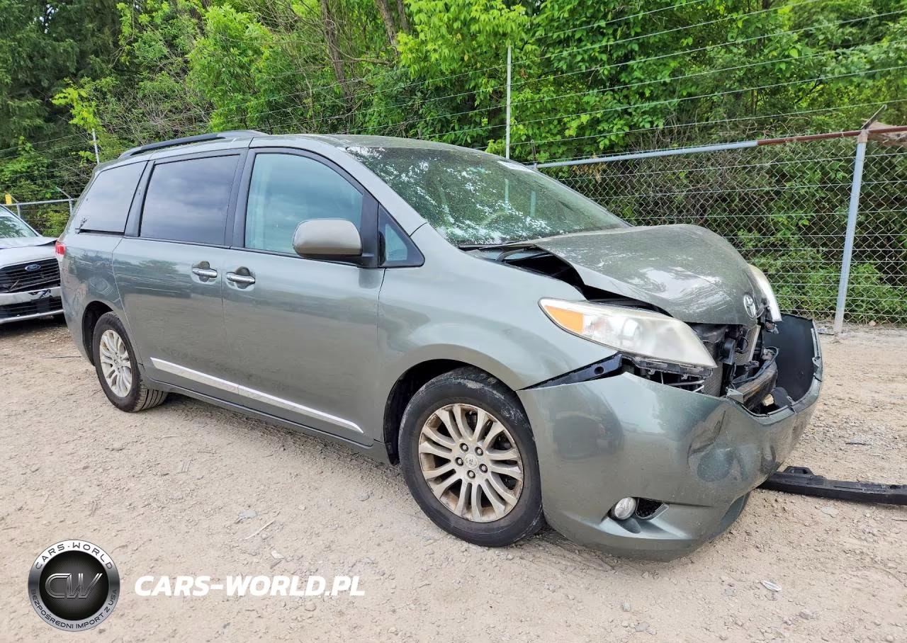 2011 Toyota Sienna Xle 8-Passenger VIN:5TDYK3DC3BS048448 - 4