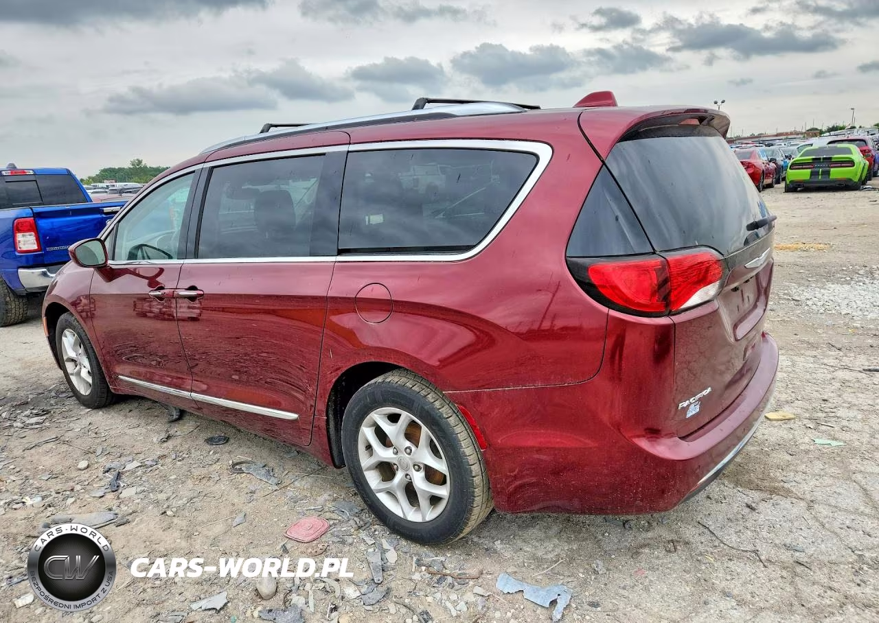 2017 Chrysler Pacifica Touring L Plus VIN:2C4RC1EG3HR656298 - 2