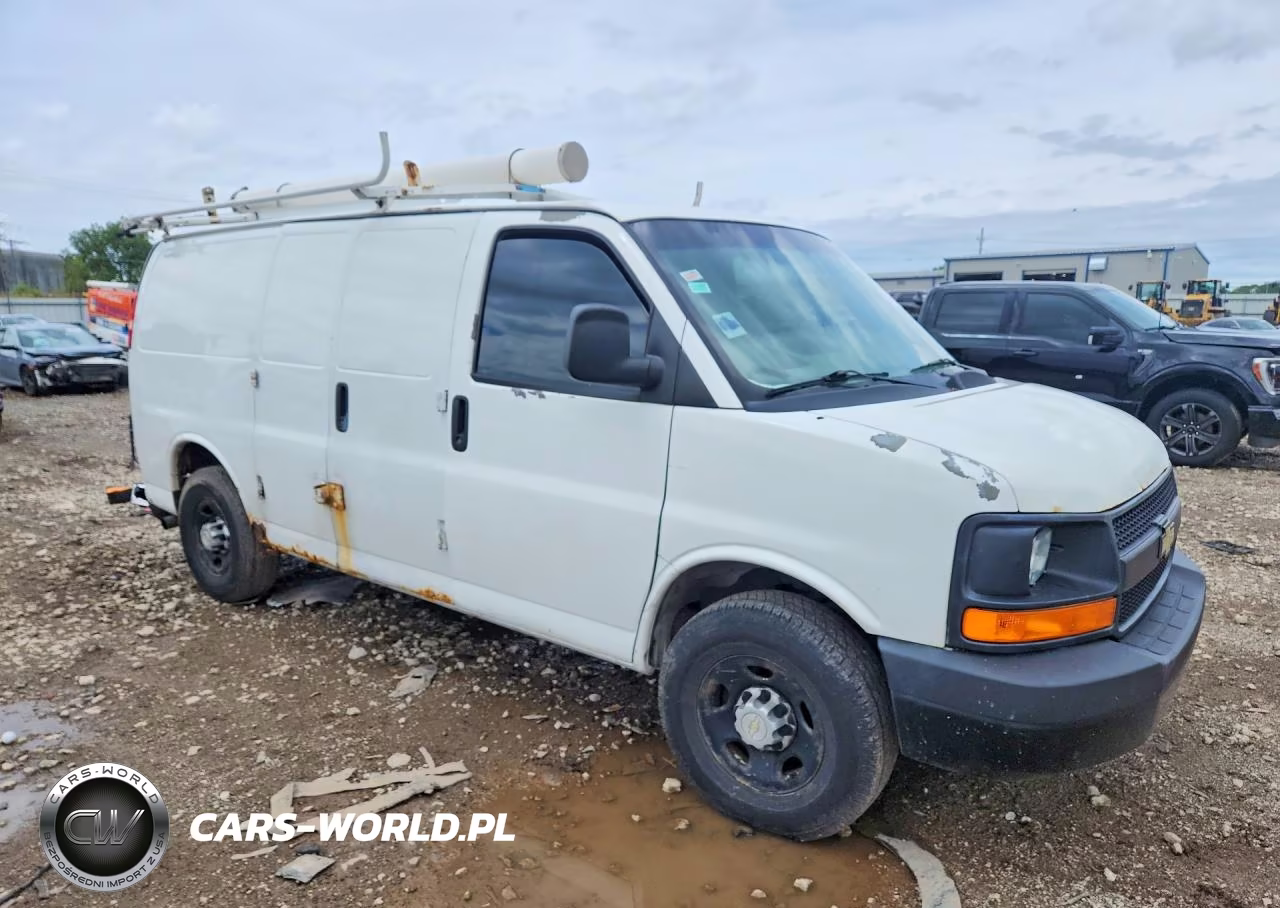 2010 Chevrolet Express G3500 VIN:1GC2GTBA8A1176186 - 4